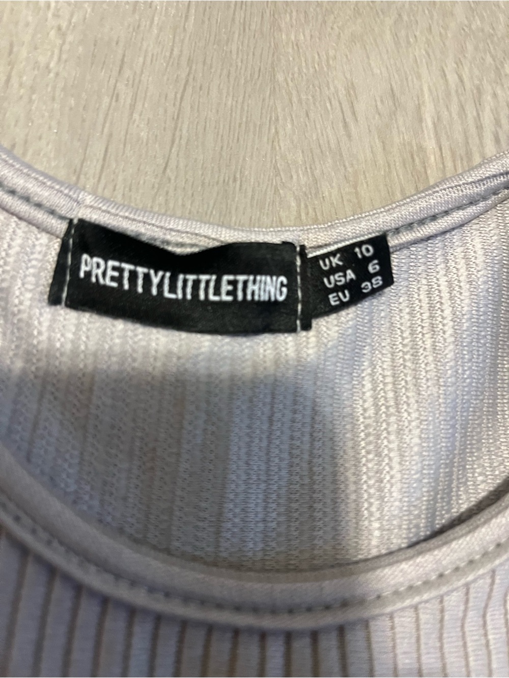 PrettyLittleThing Silver Gray Ribbed Cutout Racerback Tank - Picture 4 of 4
